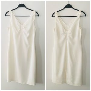W by Worth Women's Ivory V-Neck Sheath Dress Size 10P